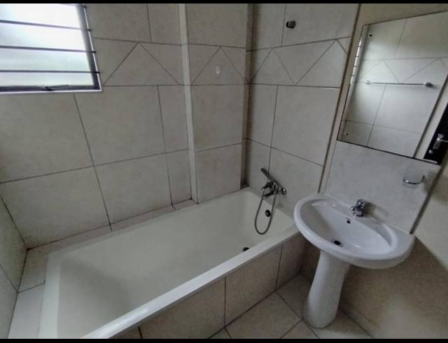 2 BEDROOM APARTMENT FOR SALE IN WATERWAYS